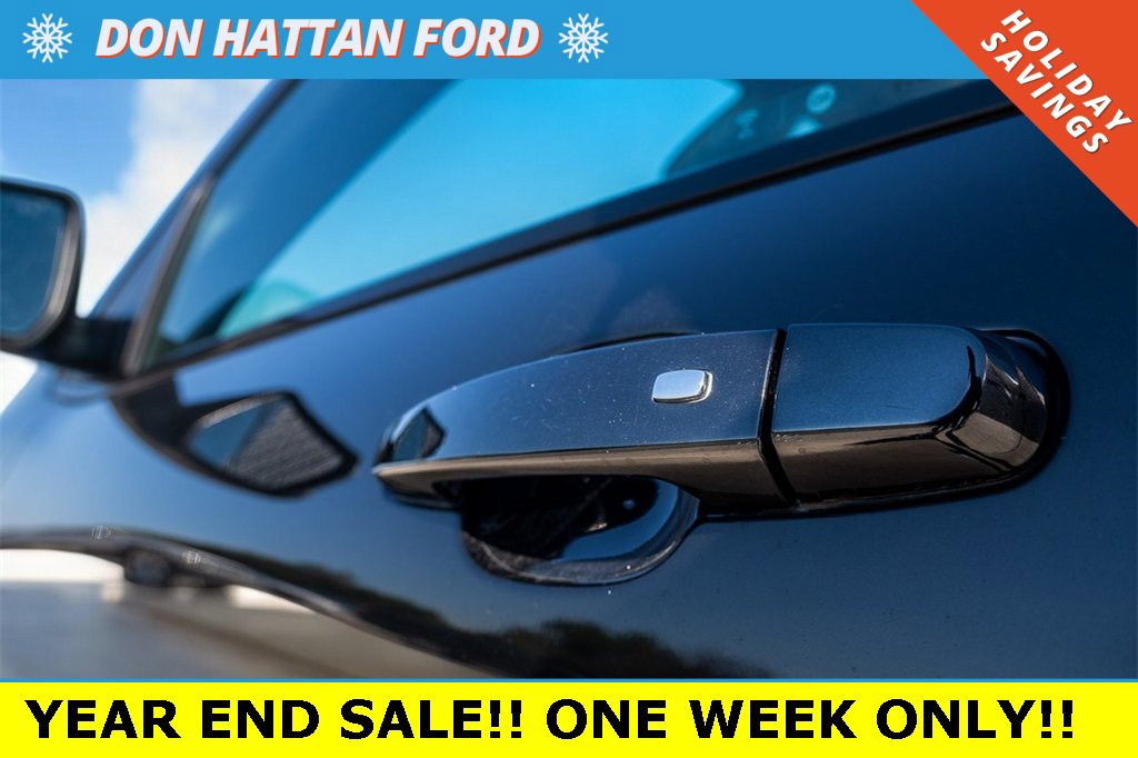 Used 2022 Chevrolet Equinox RS w/ LPO, Floor Liner Package image 35