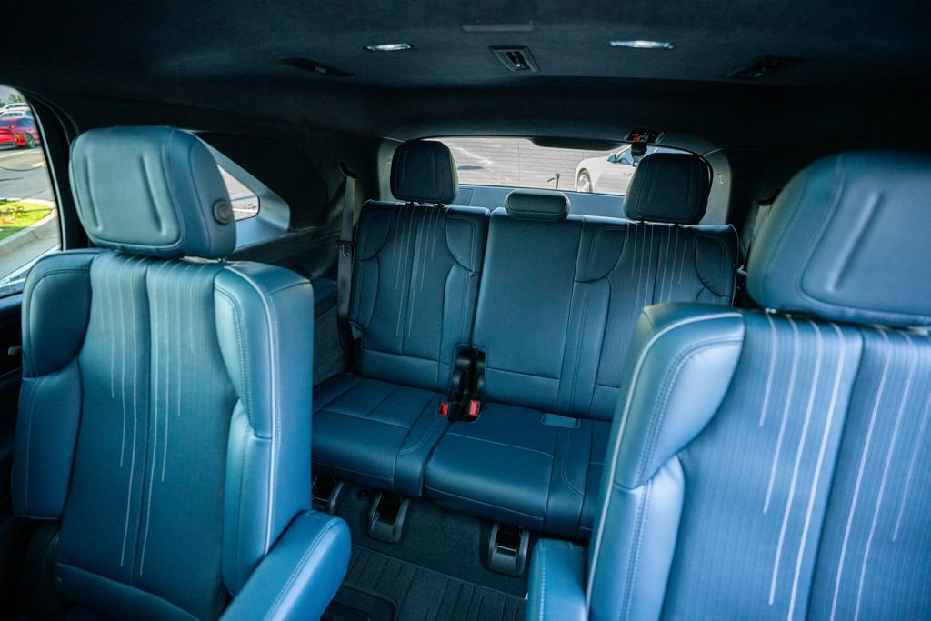 Used 2025 Cadillac Escalade IQ Luxury 2 w/ LPO, Premium Carpet Package AWD/4WD image 50
