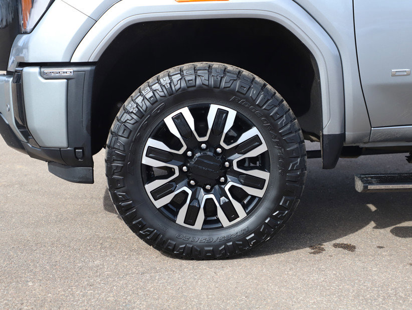 Used 2025 GMC Sierra 2500 Denali Ultimate image 31