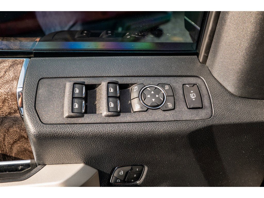 Used 2019 Ford F350 Lariat w/ Lariat Ultimate Package image 28