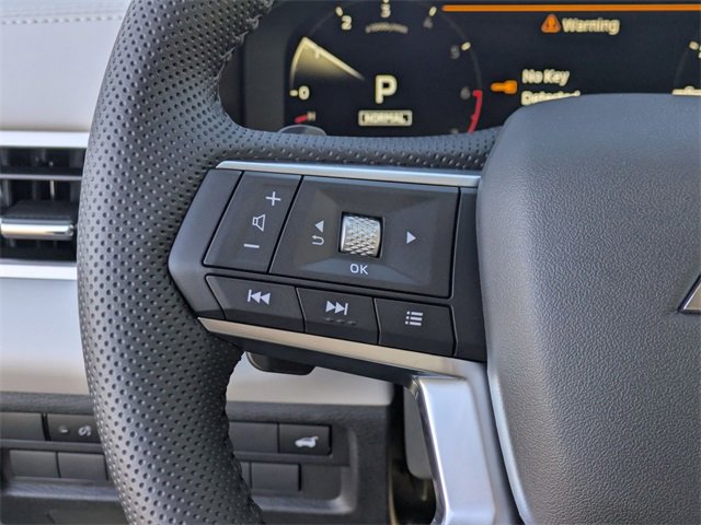 New 2025 Mitsubishi Outlander SE image 16