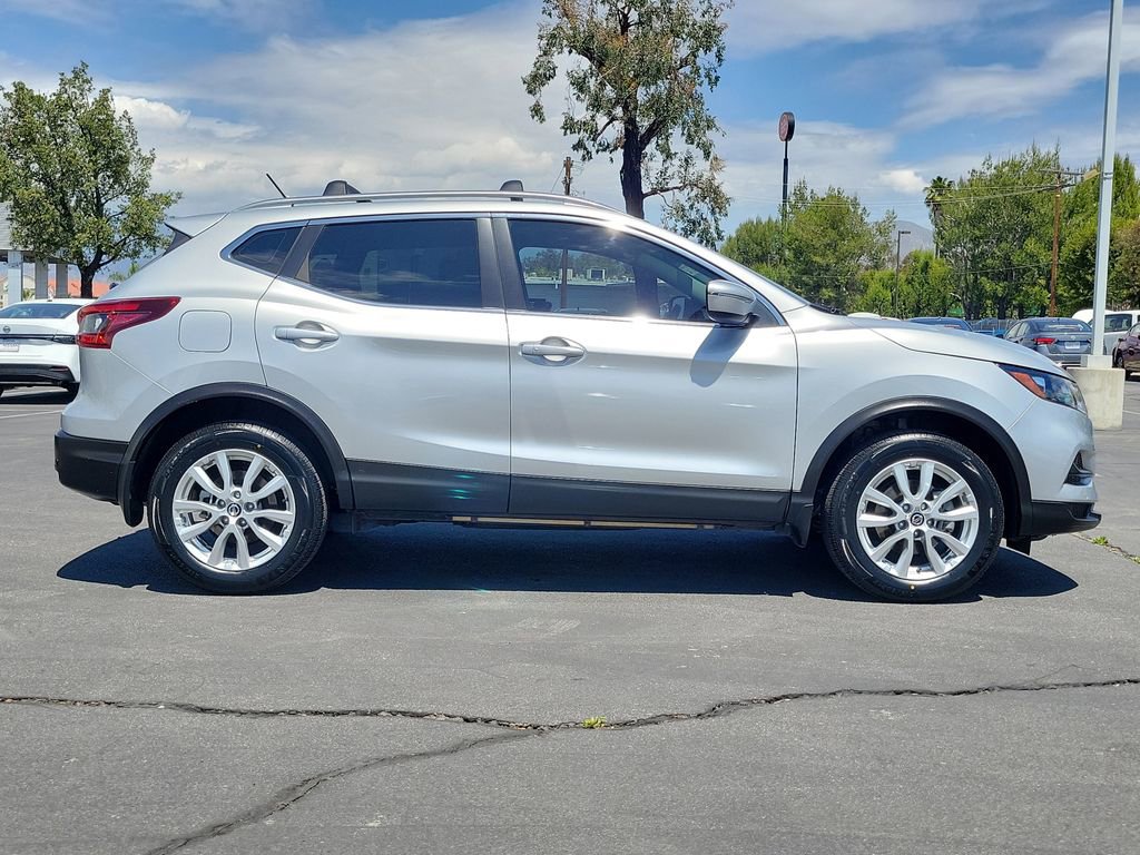 Used 2020 Nissan Rogue Sport SV FWD image 35