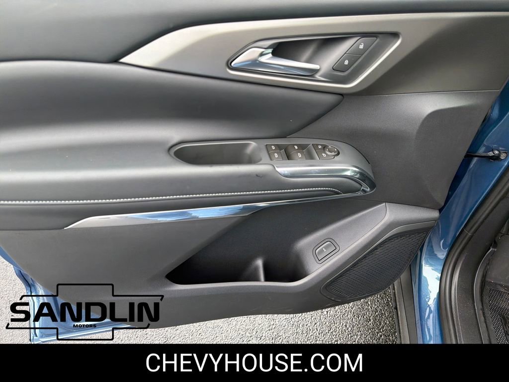 New 2026 Chevrolet Traverse LT w/ Midnight/Sport Edition image 10