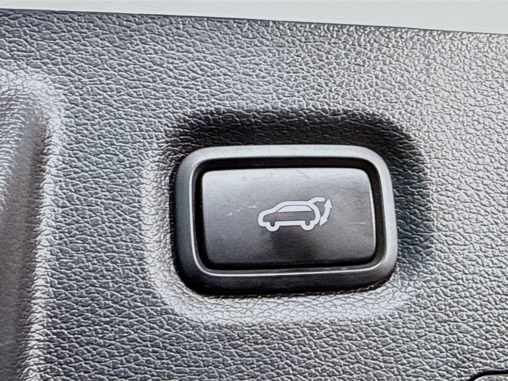 Certified 2021 Hyundai Santa Fe Calligraphy w/ Cargo Package AWD/4WD image 32