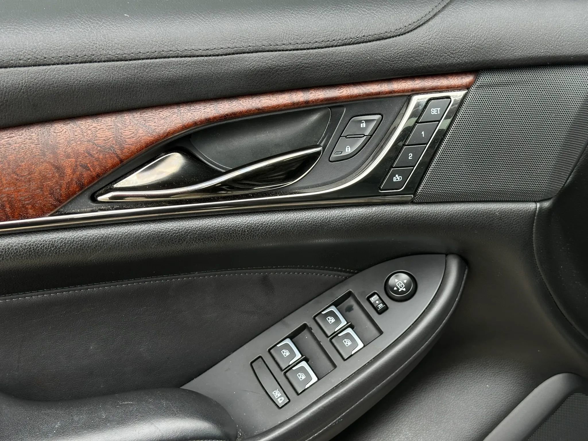 Used 2019 Cadillac CTS AWD Sedan w/ Seating Package image 11