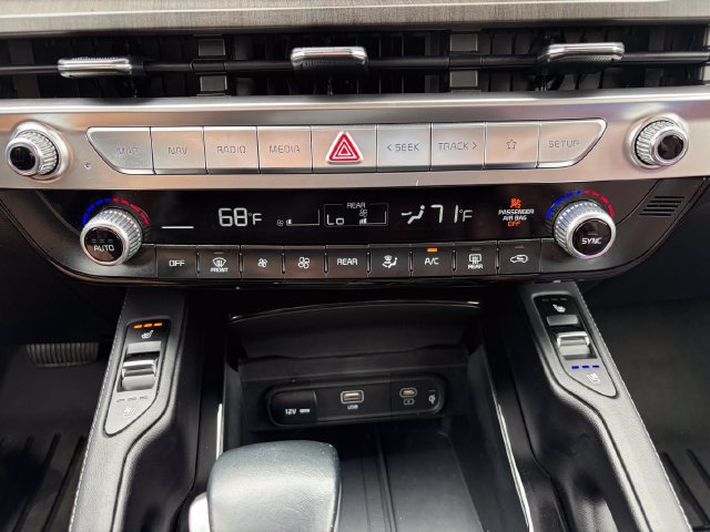 Certified 2024 Kia Telluride EX FWD image 34