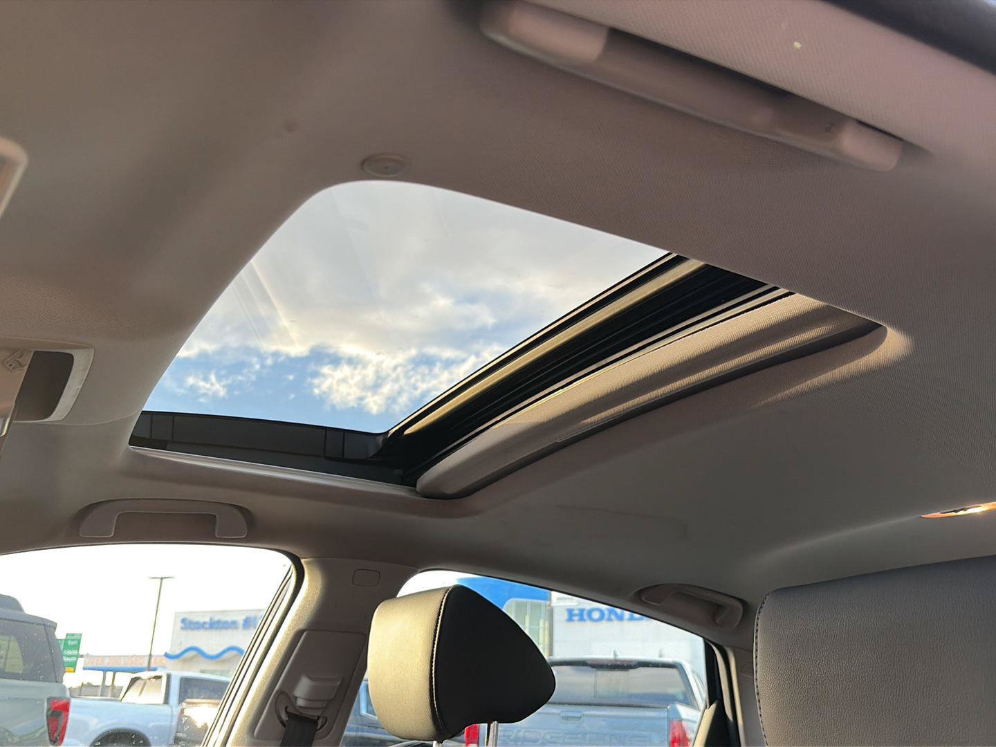 Used 2018 Honda Accord EX-L image 16