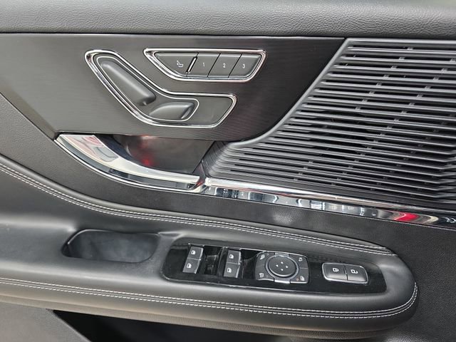 Used 2020 Lincoln Corsair AWD image 25