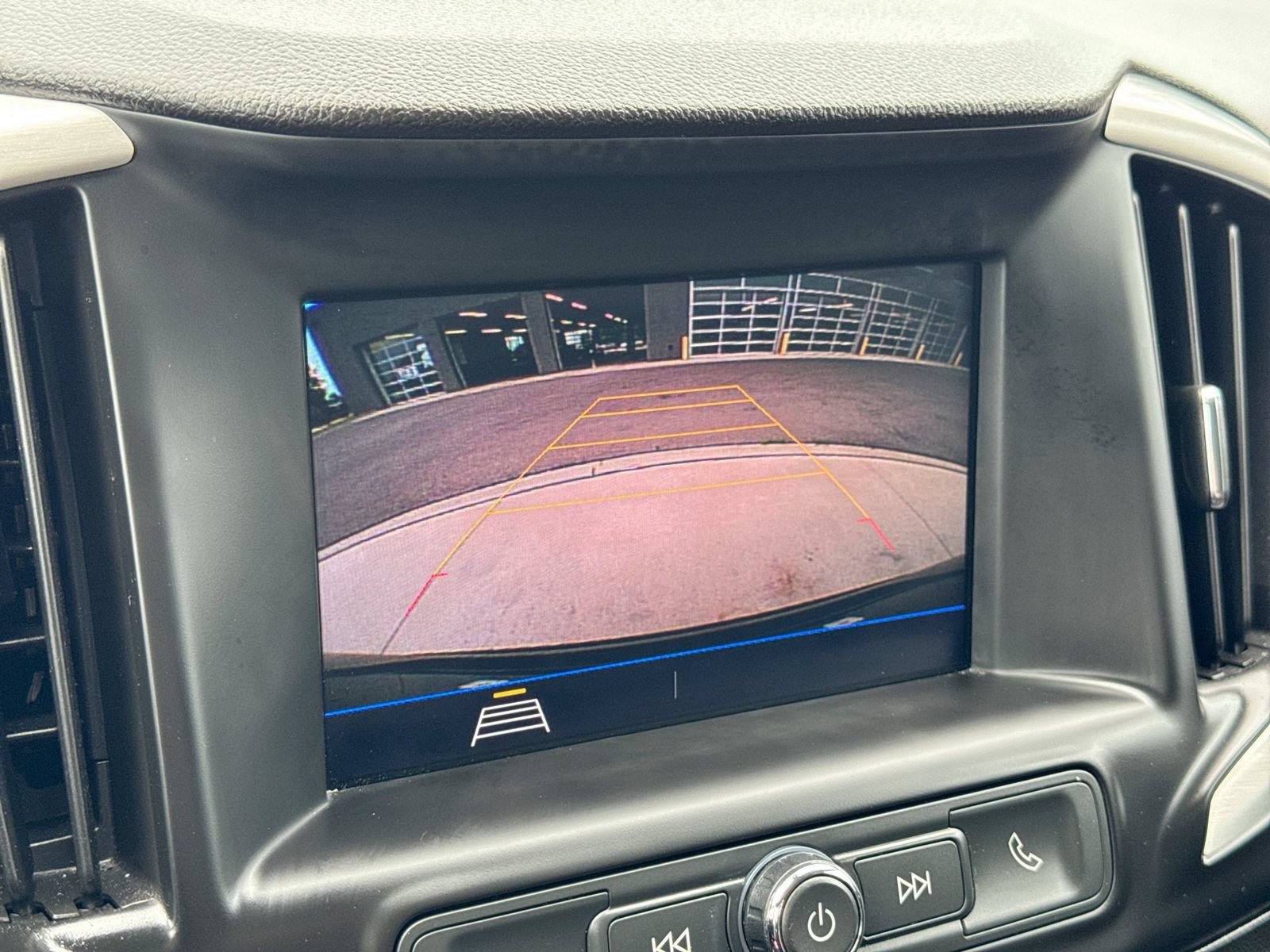 Used 2020 GMC Terrain SLE FWD image 31