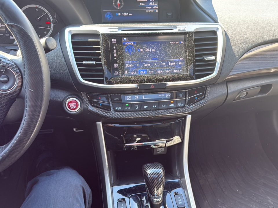 Certified 2017 Honda Accord EX-L image 17