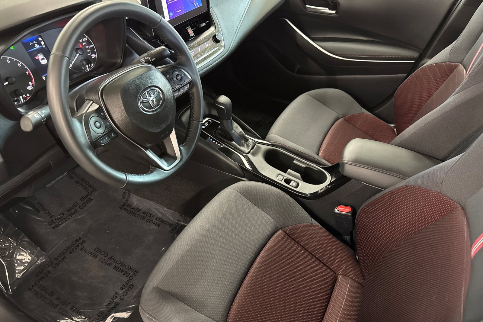 Used 2024 Toyota Corolla SE FWD image 11