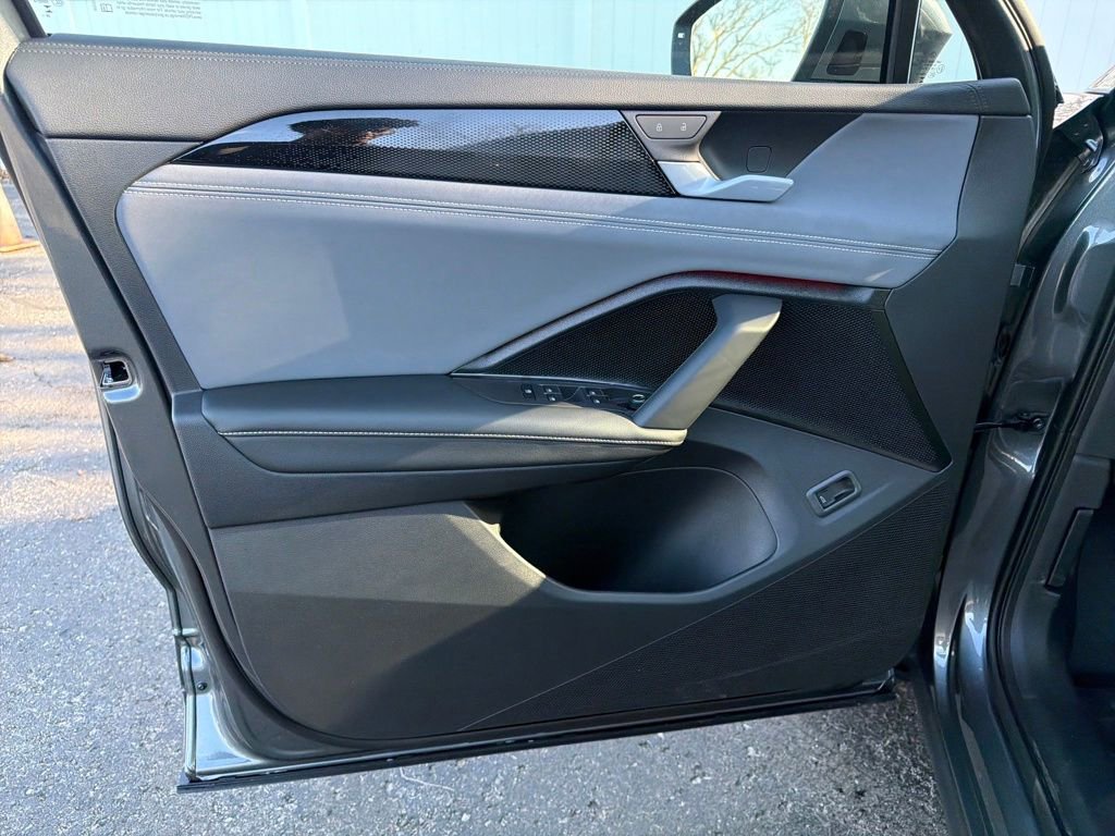 New 2026 Volkswagen Tiguan SE image 10