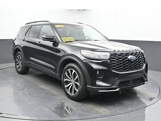 Used 2025 Ford Explorer ST-Line AWD/4WD image 6