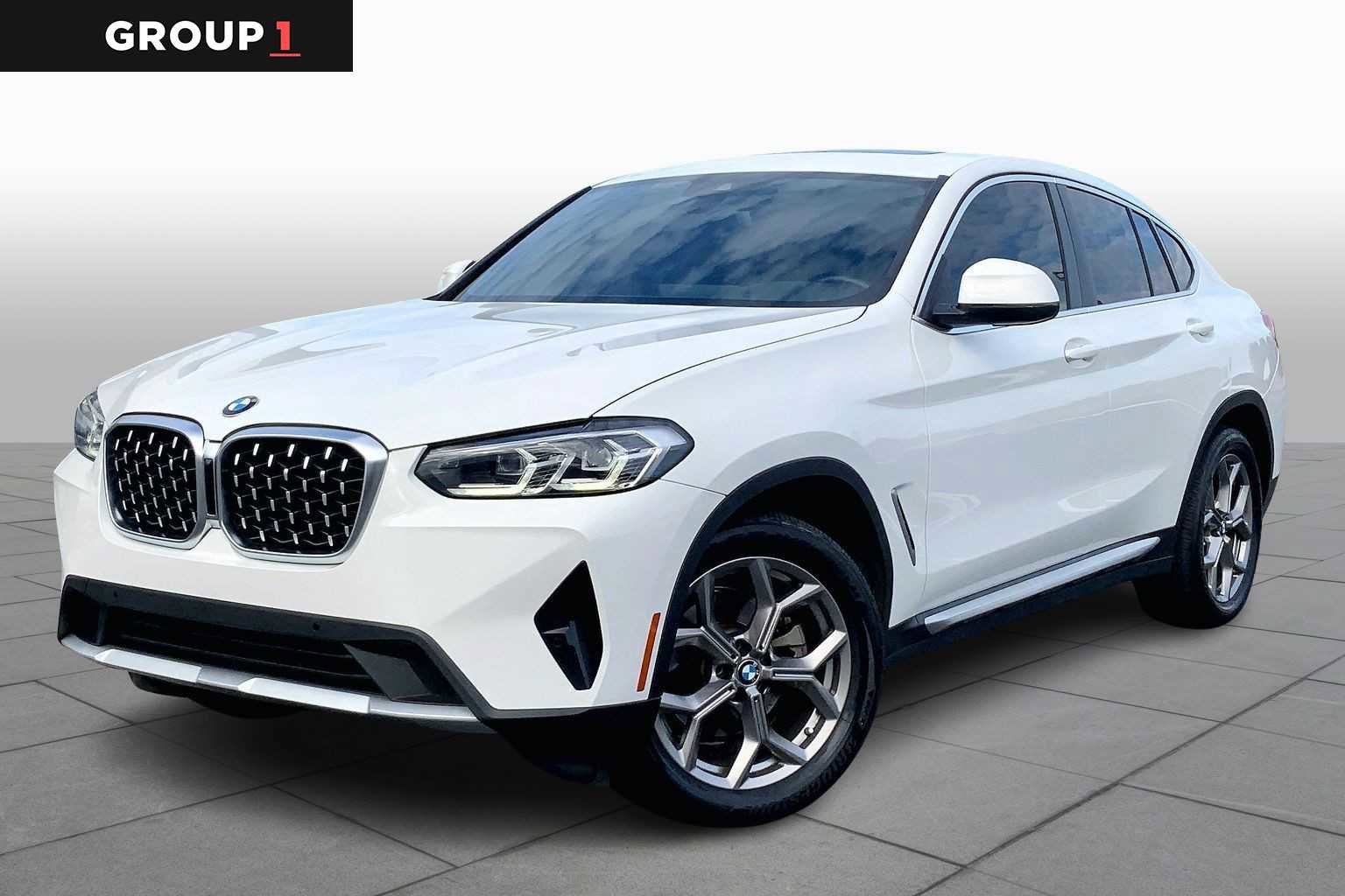 Used 2022 BMW X4 xDrive30i w/ Premium Package 2