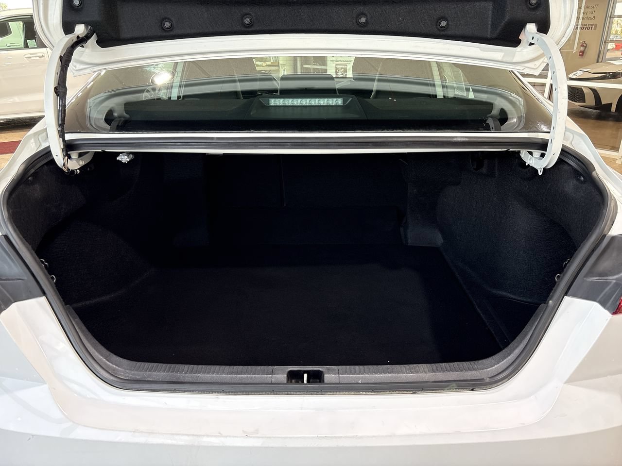 Used 2025 Toyota Camry SE FWD image 24