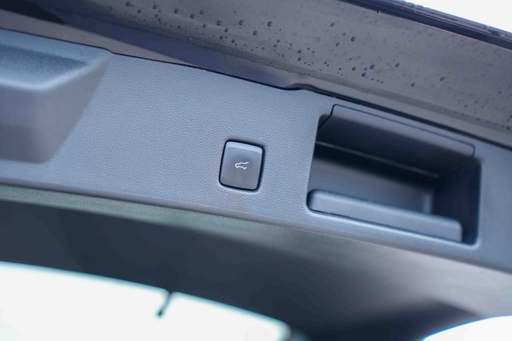 Certified 2023 Ford Escape ST-Line Select w/ Tech Pack #2 image 13