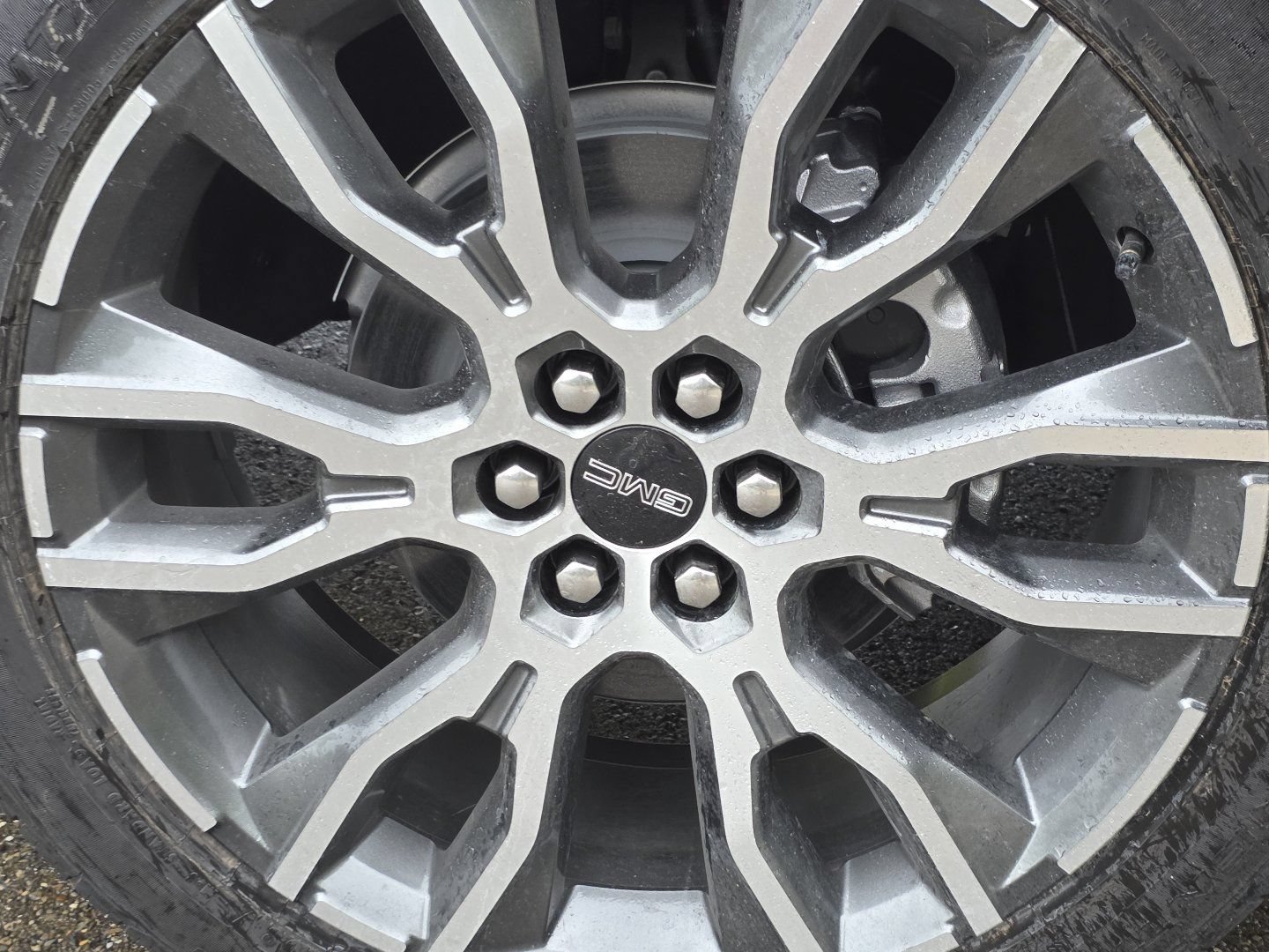 New 2026 GMC Acadia Denali Ultimate AWD/4WD image 13
