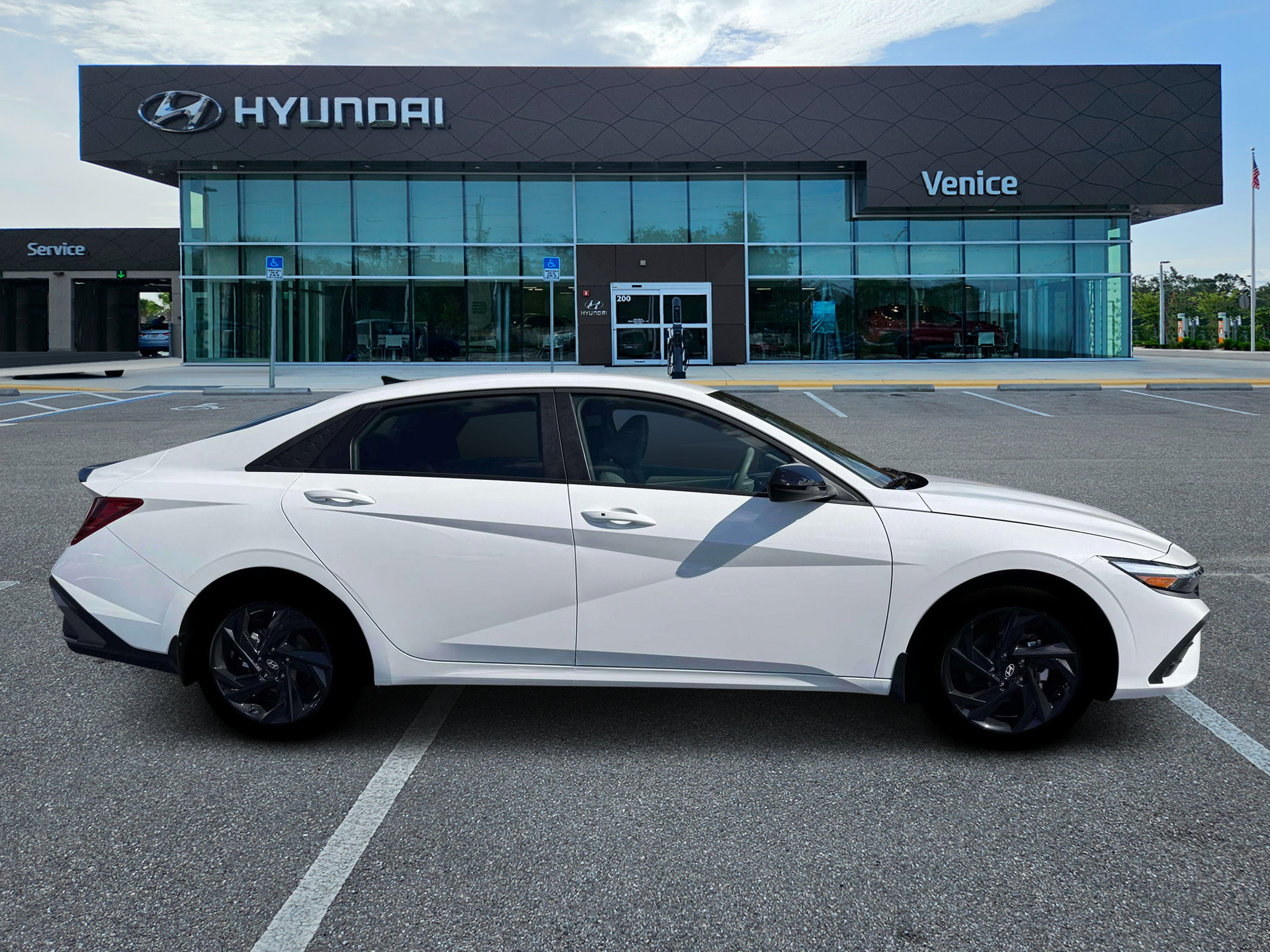 Certified 2026 Hyundai Elantra Sport FWD image 28