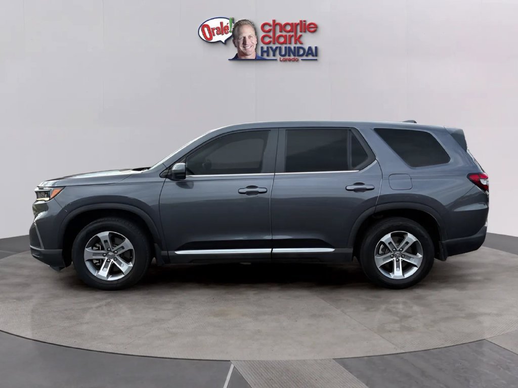 Used 2025 Honda Pilot EX-L image 2