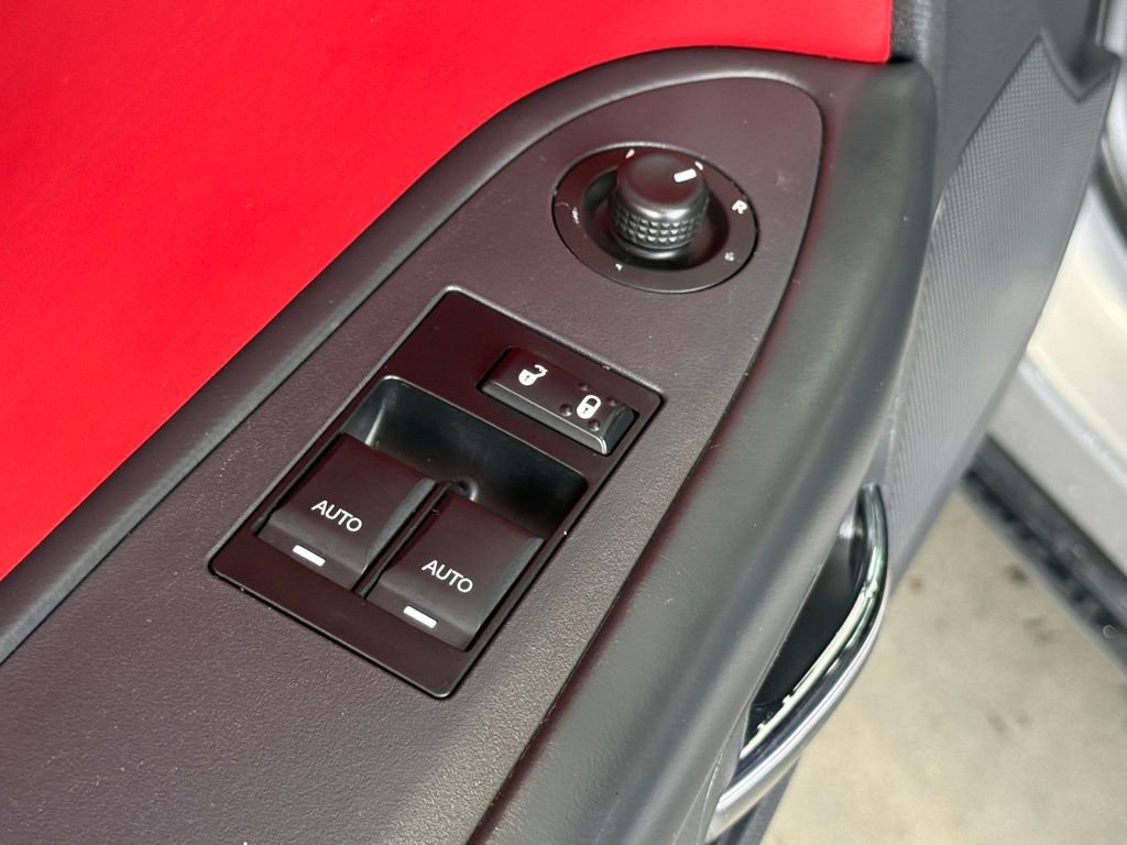 Used 2014 Dodge Challenger SXT Plus RWD image 18