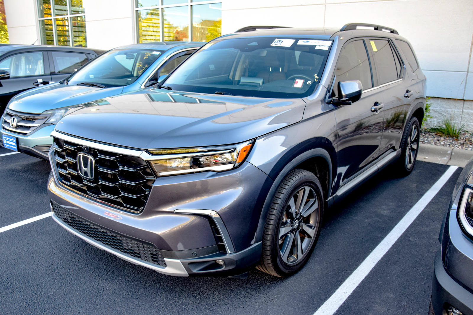 Used 2023 Honda Pilot Elite image 1