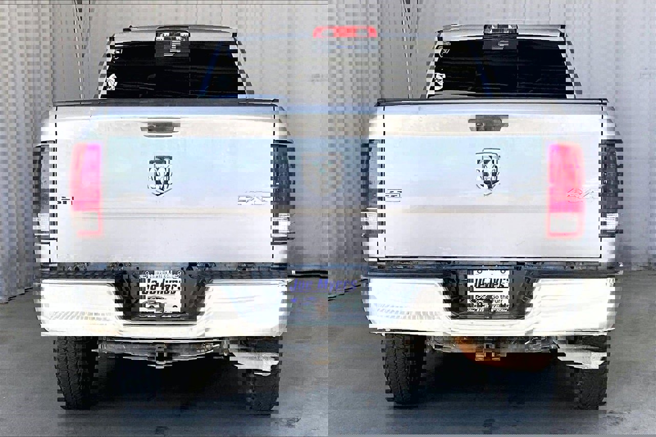 Used 2019 RAM 1500 Classic SLT image 4