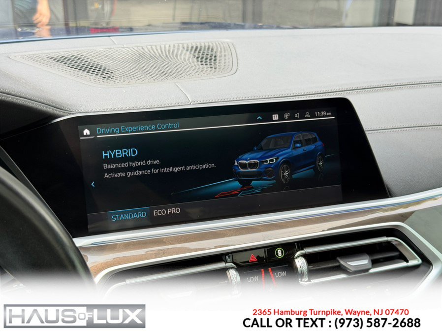 Used 2022 BMW X5 xDrive45e w/ M Sport Package AWD/4WD image 40