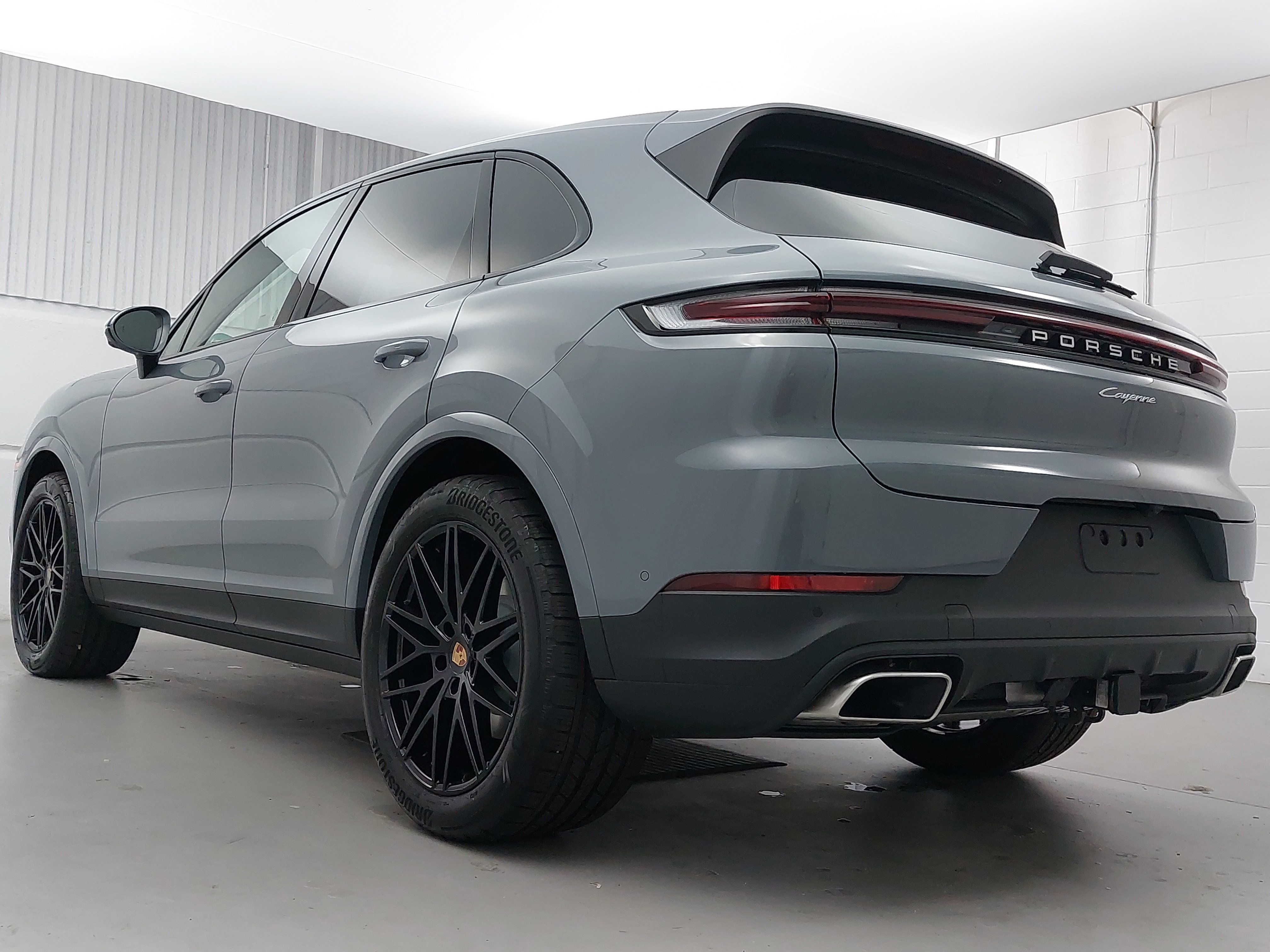 New 2026 Porsche Cayenne image 3
