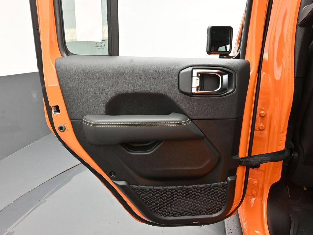 New 2025 Jeep Wrangler Unlimited Rubicon 392 image 12