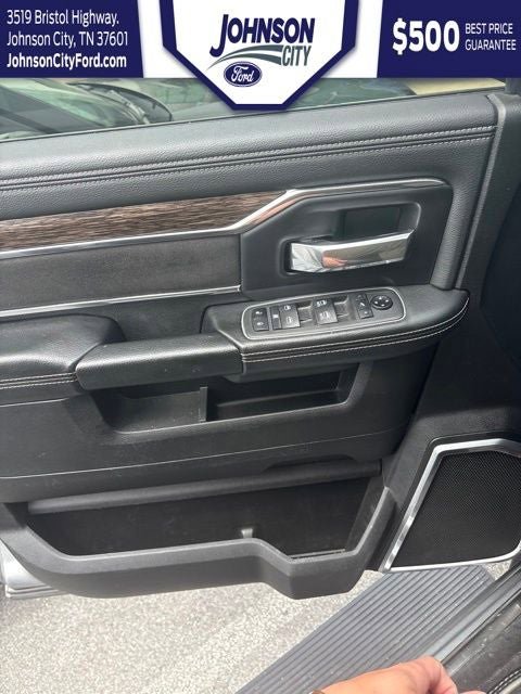 Used 2021 RAM 2500 Laramie w/ Chrome Appearance Group RWD image 21