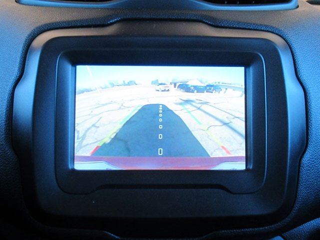 Used 2019 Jeep Renegade Trailhawk image 24