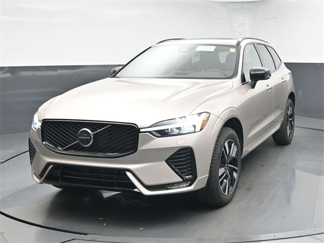 New 2026 Volvo XC60 B5 Core w/ Climate Package image 3