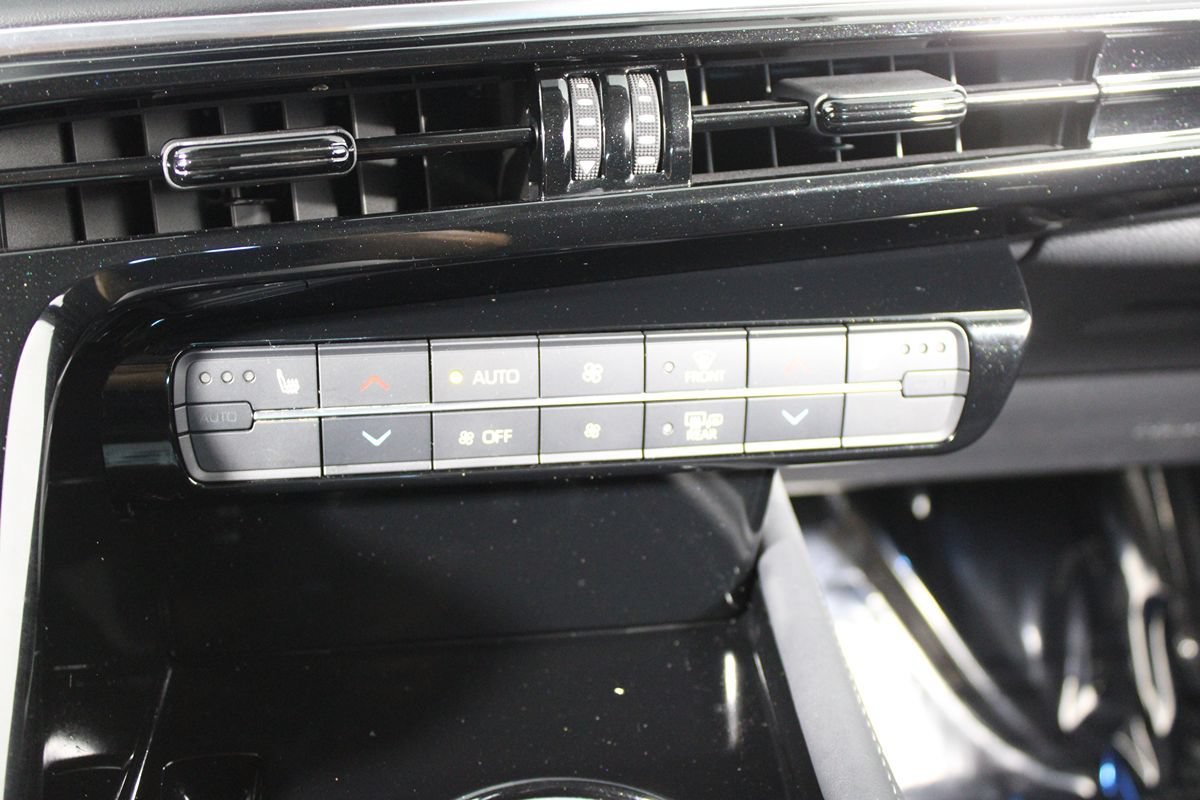 Used 2021 Toyota Mirai w/ Advanced Technology Package RWD image 28