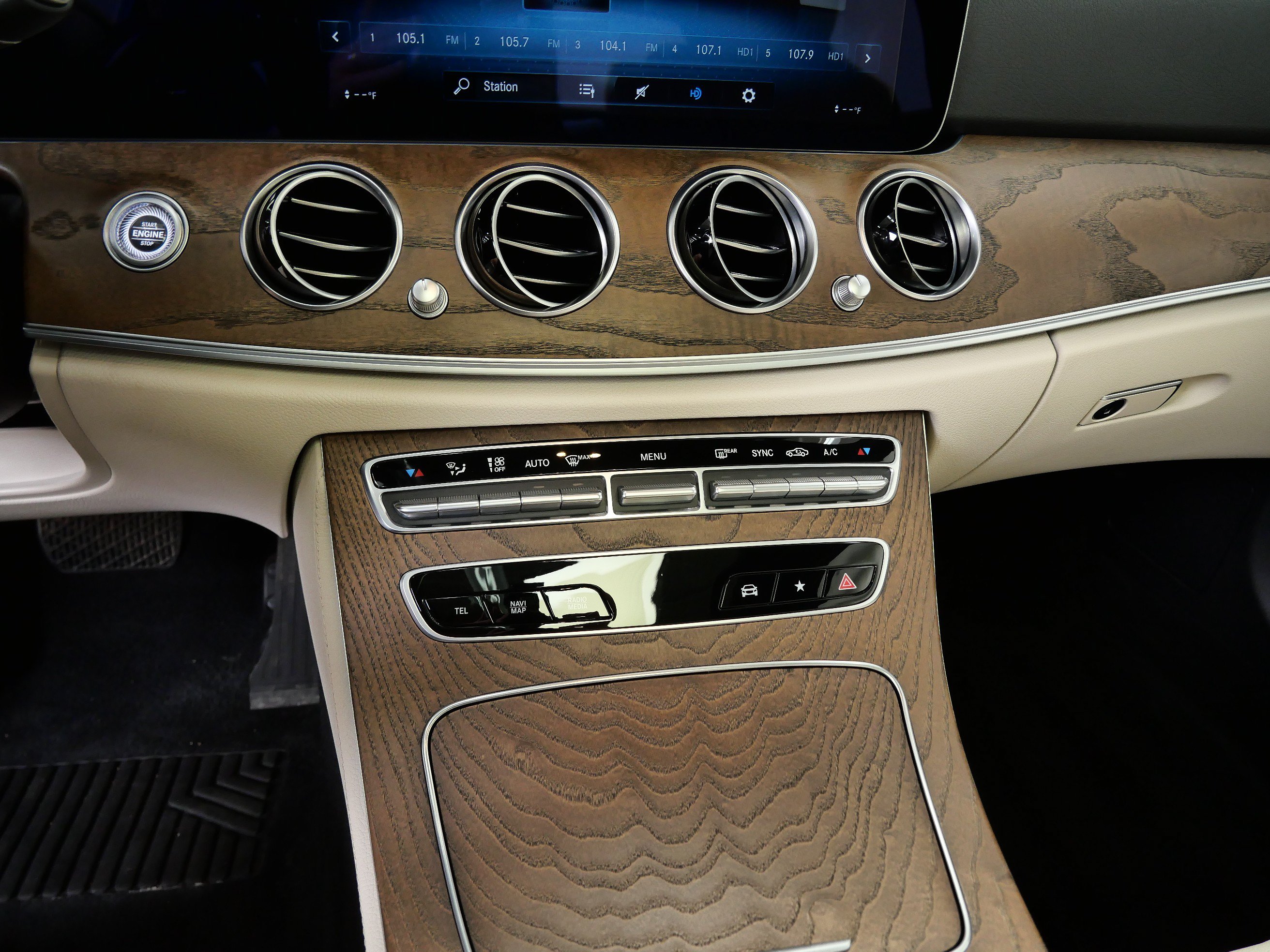 Used 2021 Mercedes-Benz E 350 4MATIC Sedan image 21