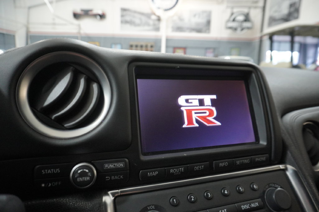 Used 2009 Nissan GT-R Premium AWD/4WD image 16