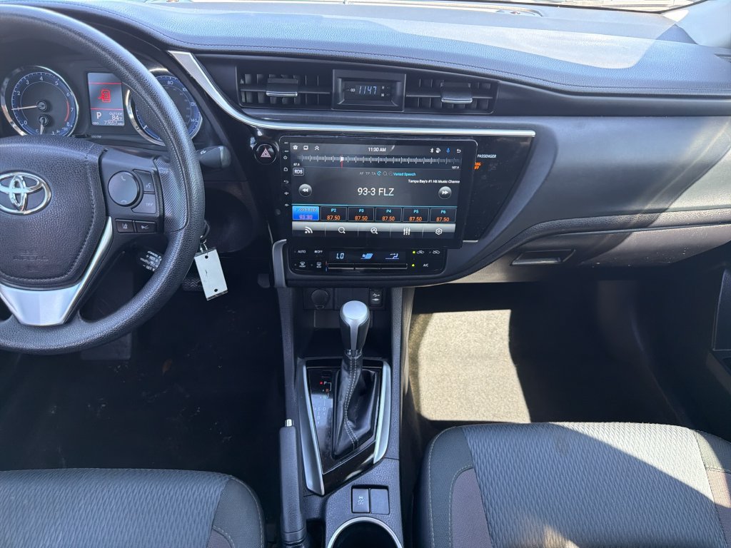 Used 2017 Toyota Corolla LE FWD image 14