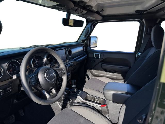 Used 2023 Jeep Gladiator Willys image 9