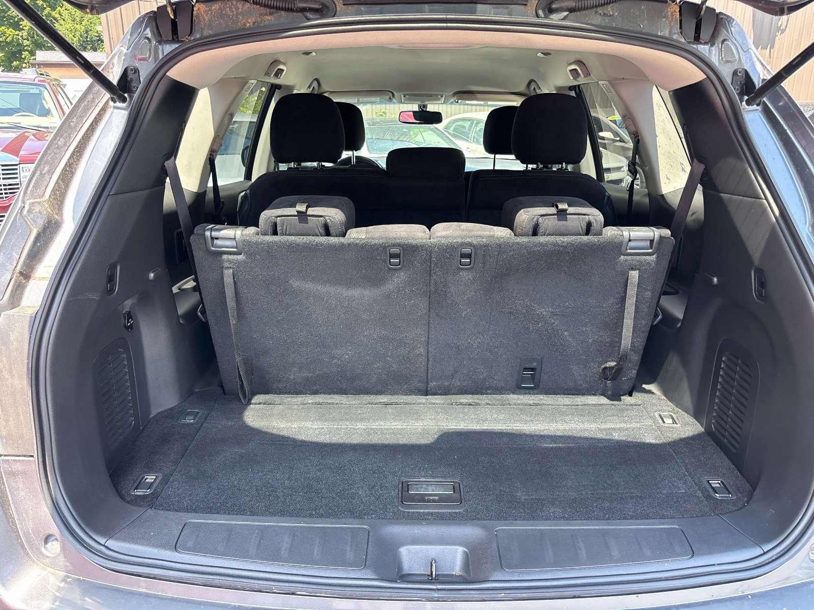 Used 2015 Nissan Pathfinder SV FWD image 10