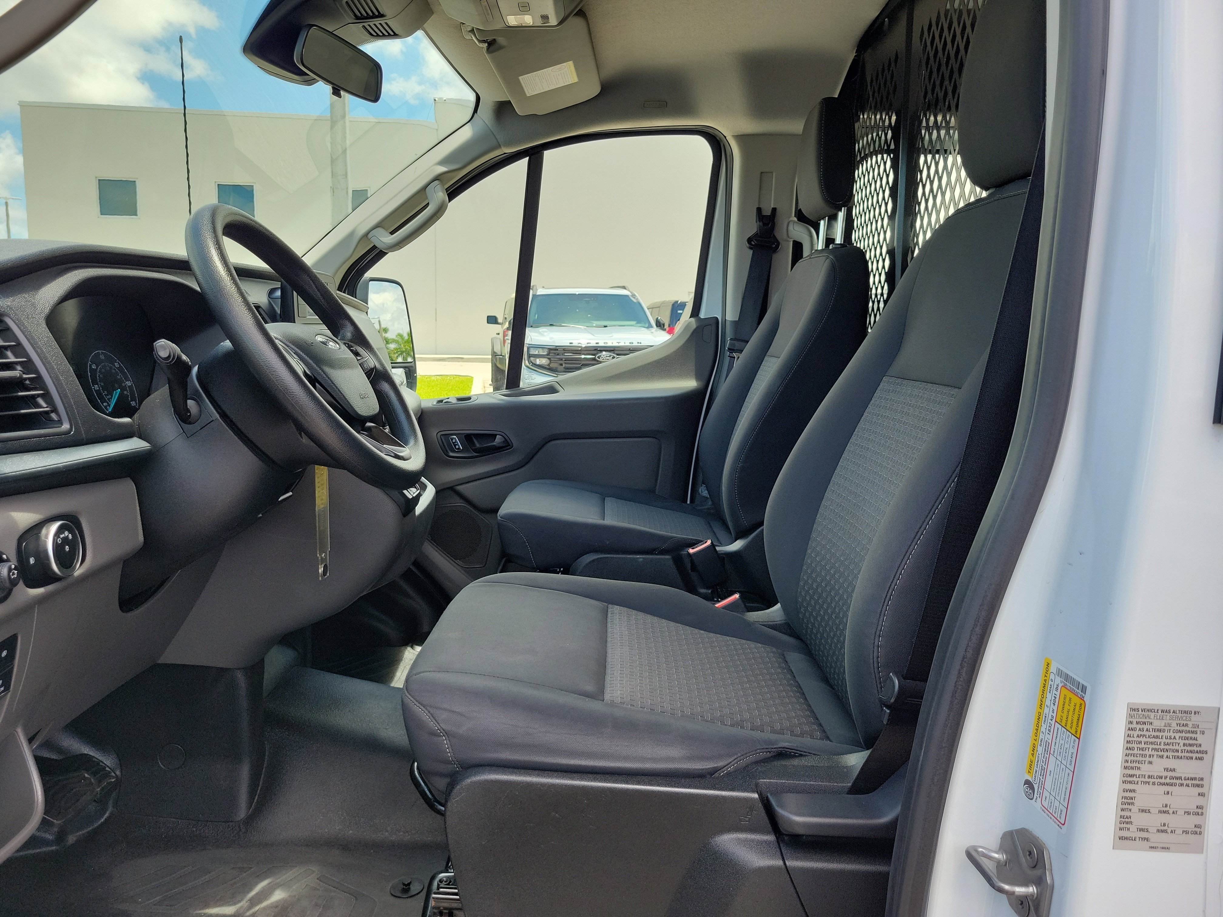Used 2024 Ford Transit 250 Low Roof w/ Exterior Upgrade Package RWD image 11