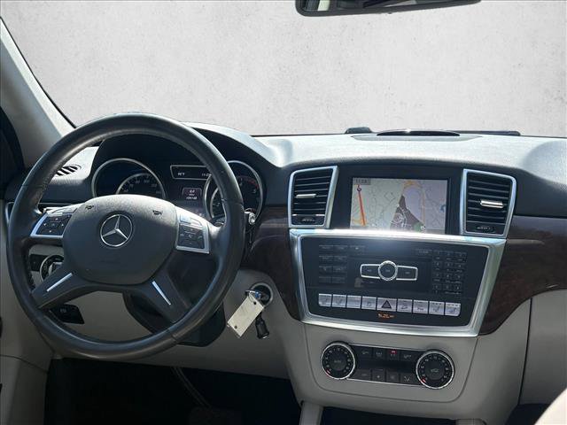 Used 2014 Mercedes-Benz ML 350 BlueTEC 4MATIC image 26