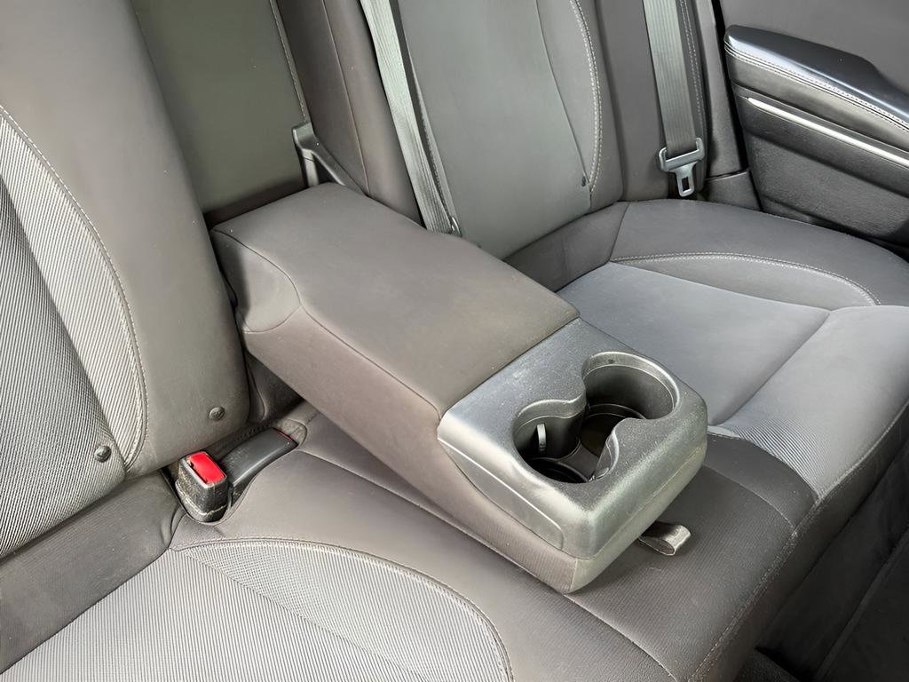 Used 2015 Dodge Charger SE RWD image 30