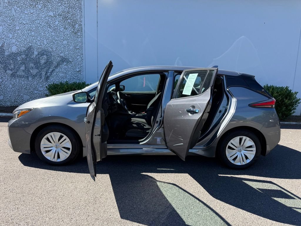 Certified 2024 Nissan Leaf S FWD image 15
