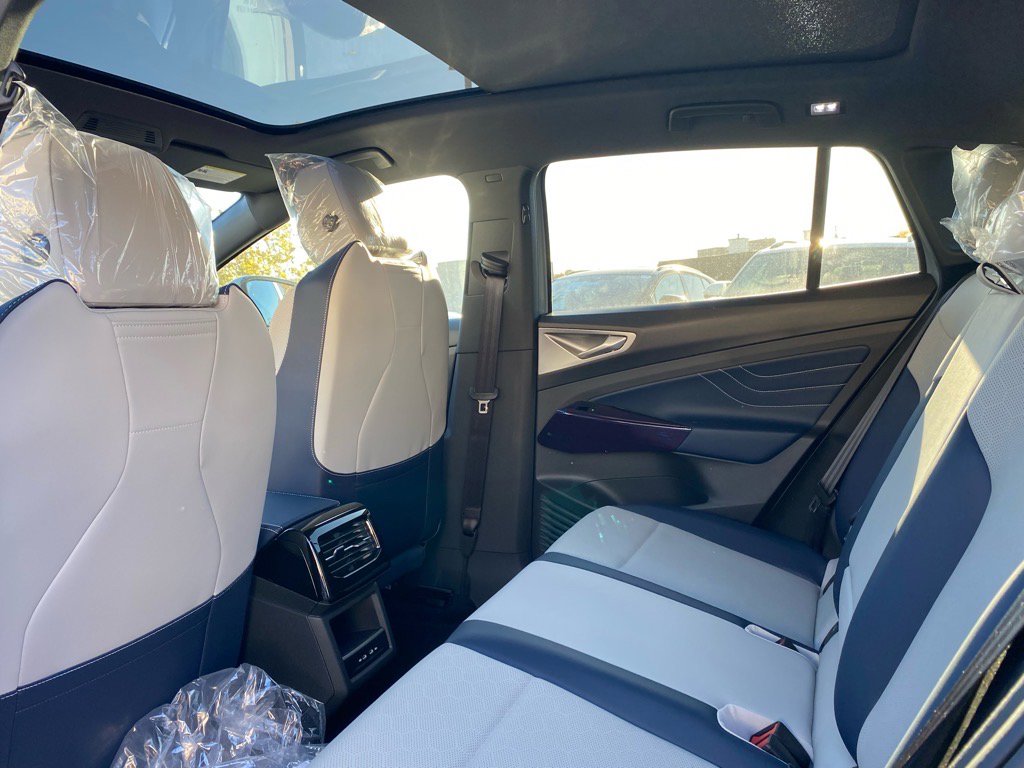 New 2025 Volkswagen ID.4 Pro S image 12