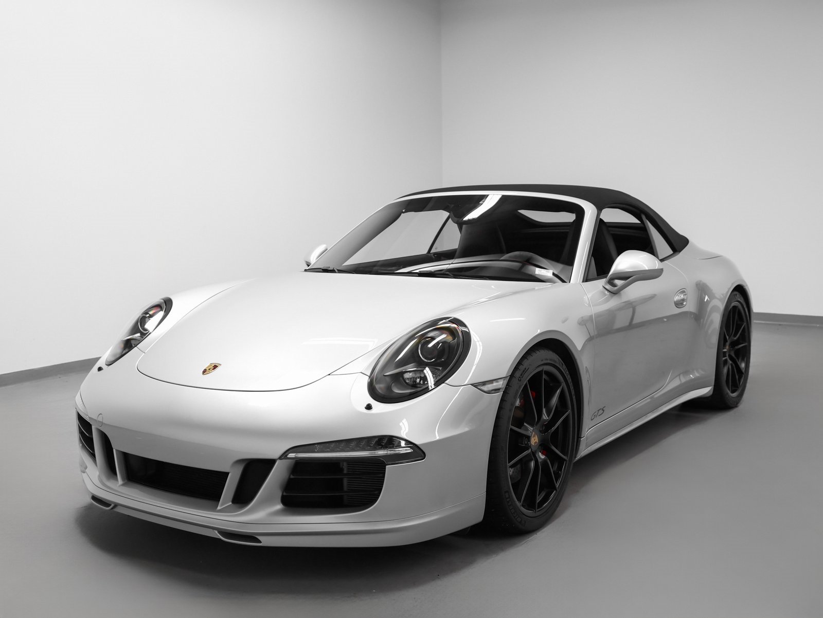 Used 2015 Porsche 911 Carrera GTS image 6