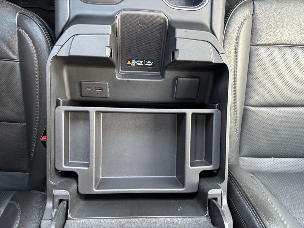 Used 2024 GMC Sierra 3500 Denali w/ Technology Package image 22