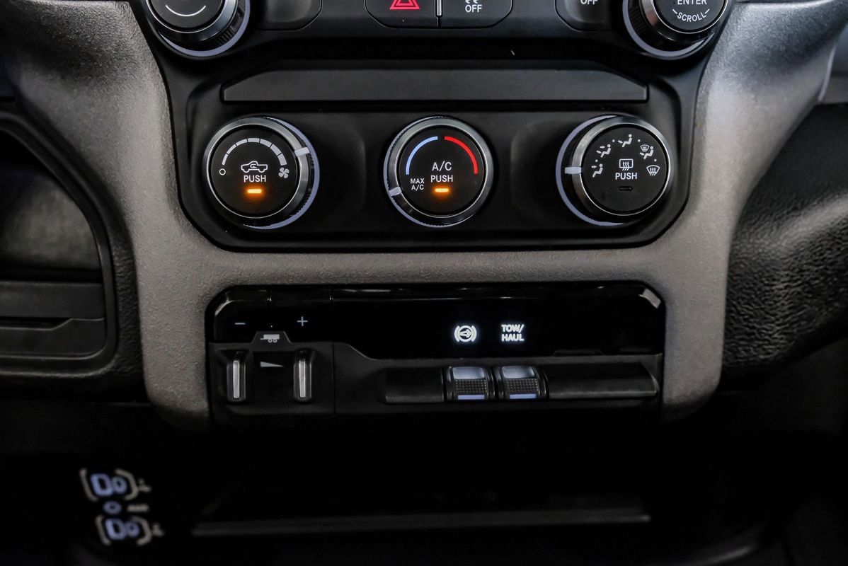 Used 2024 RAM 3500 Tradesman w/ Chrome Appearance Group image 28