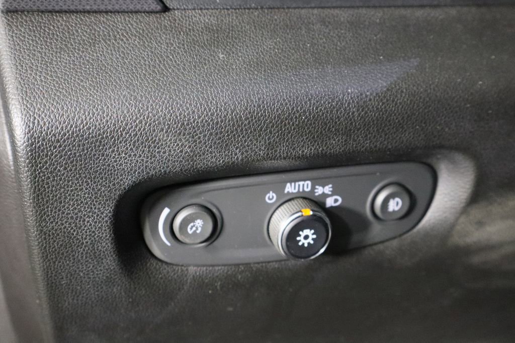 Used 2018 Chevrolet Traverse Premier w/ Driver Confidence II Package image 23