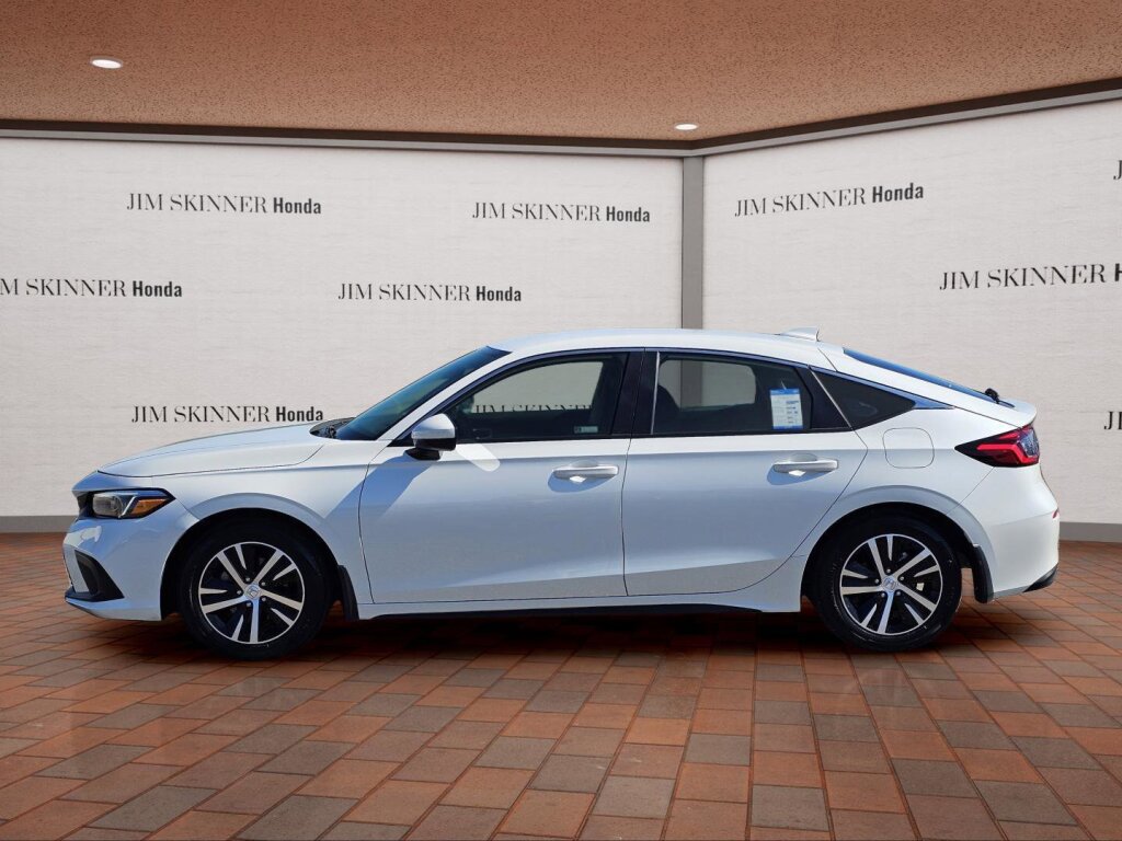 Used 2023 Honda Civic LX image 13