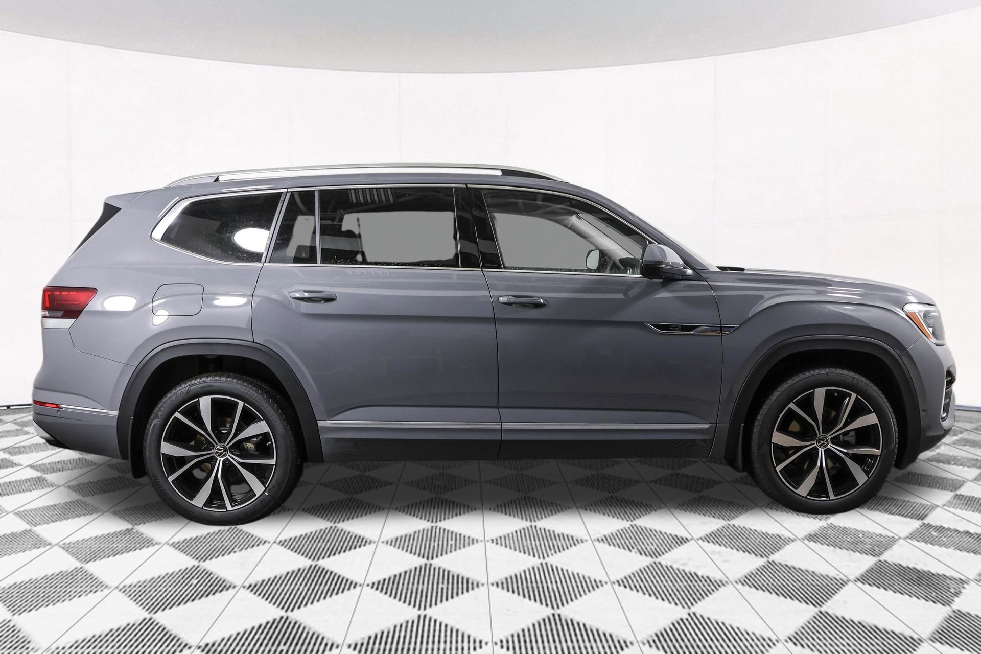 New 2026 Volkswagen Atlas SEL Premium R-Line image 11