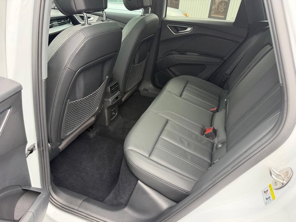 Used 2022 Audi Q4 e-tron Premium Plus w/ Premium Plus AWD/4WD image 19